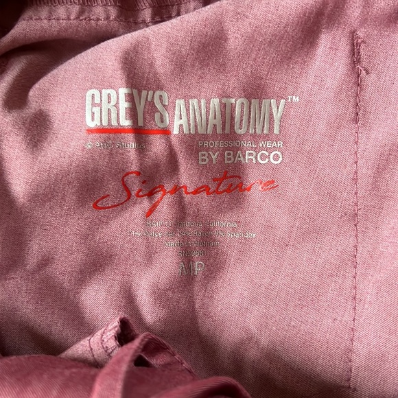 GREYS ANATOMY Scrub Set - Picture 2 of 3